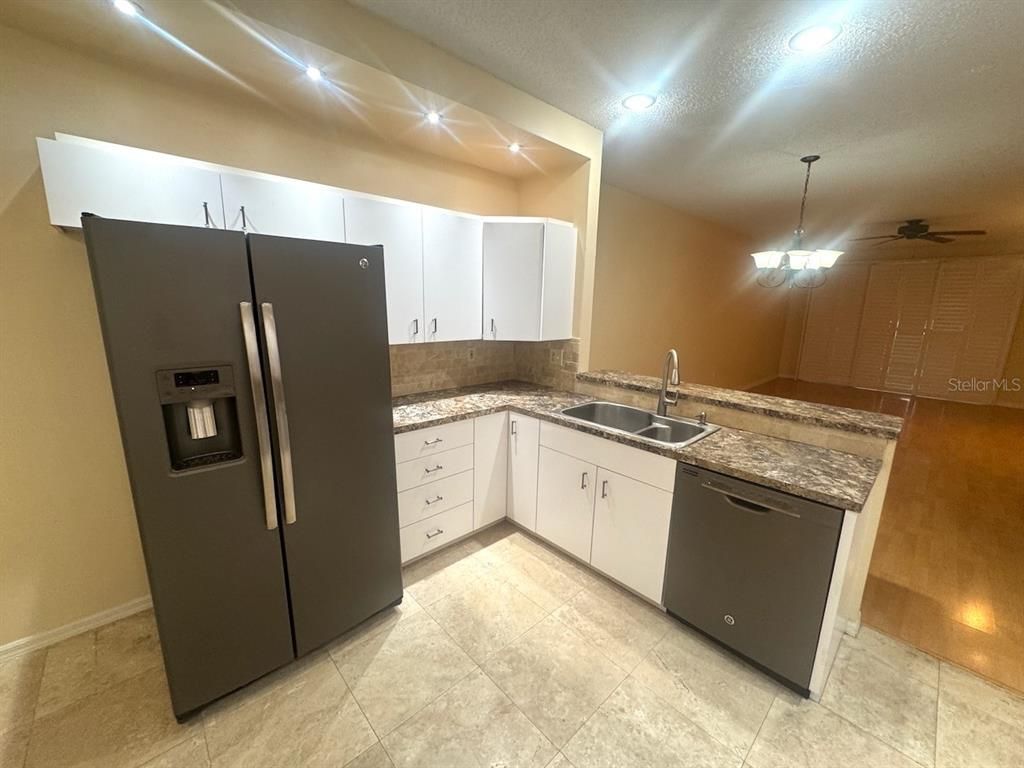 Interior, Kitchen, Pendant Lights, Recessed Lighting