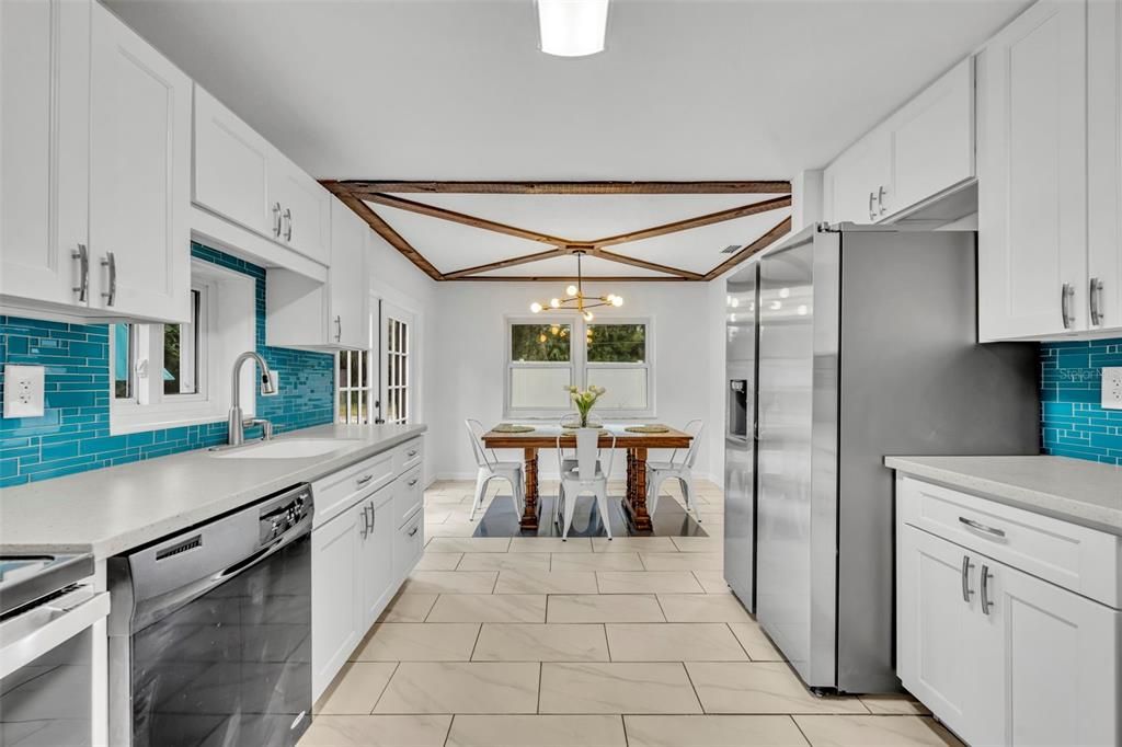 Dining room, Interior, Kitchen, Marble, Pendant Lights, Stainless Steel Appliances