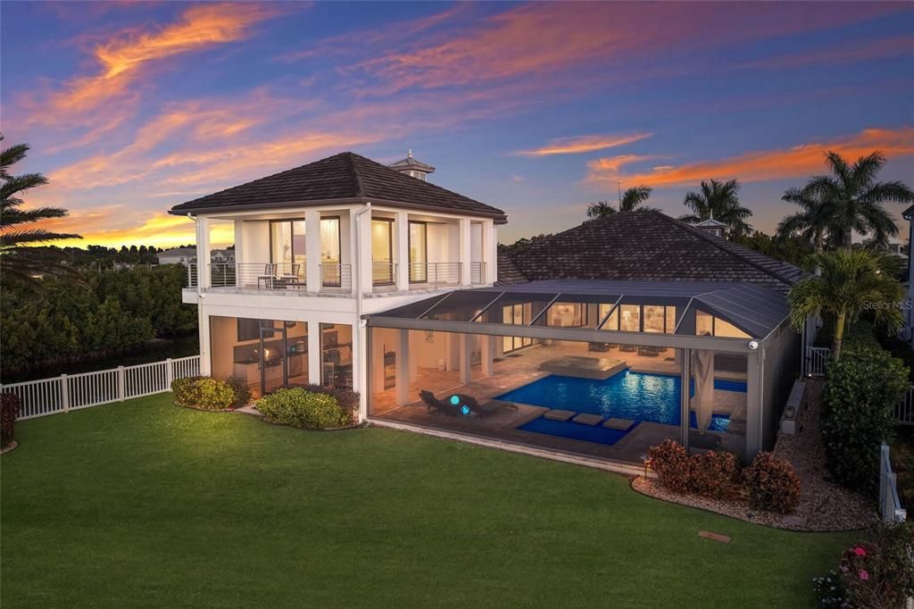 Backyard, Exterior, Pool