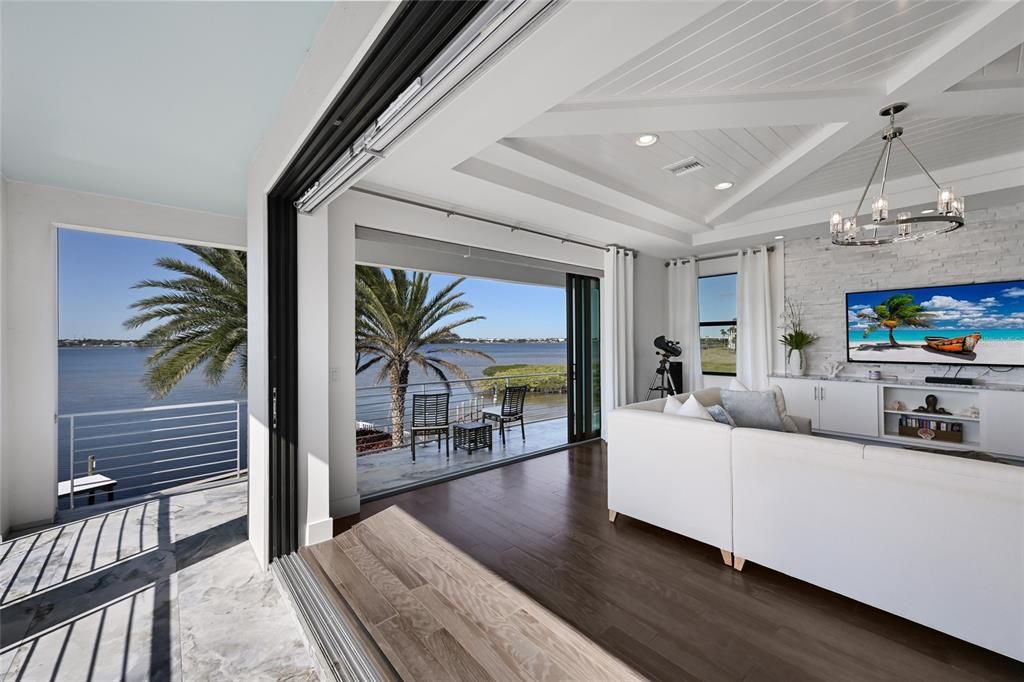 Chandelier, Interior, Living room, Pendant Lights, Recessed Lighting, Water, Wood Texture Flooring