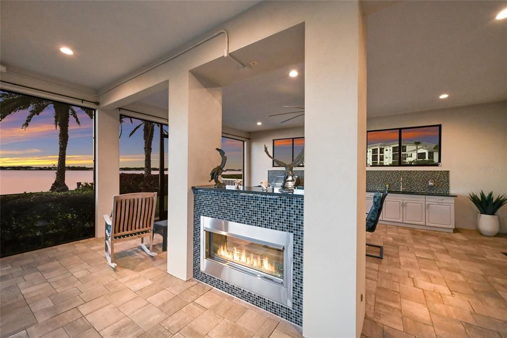 Fireplace, Interior, Recessed Lighting, Water