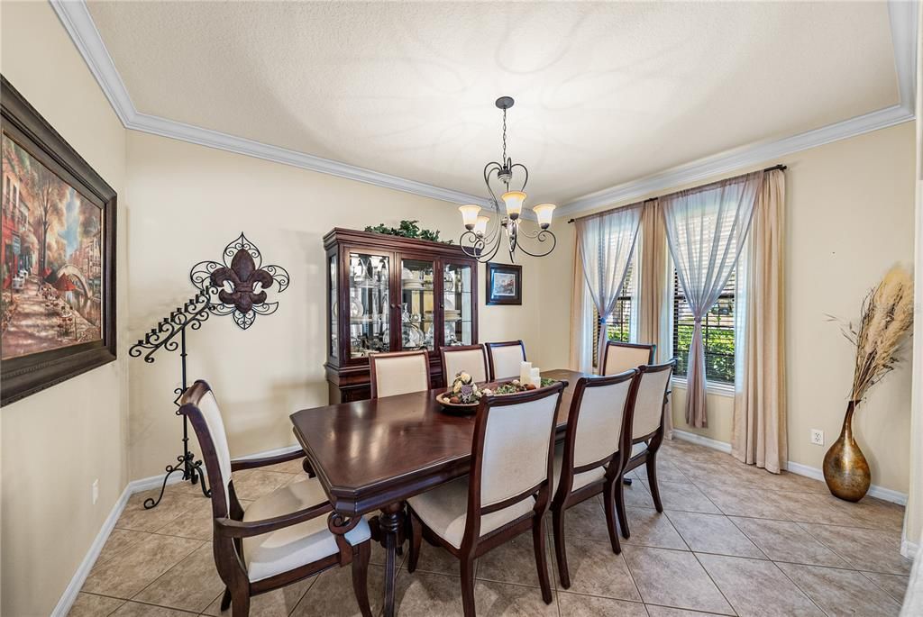Chandelier, Dining room, Interior