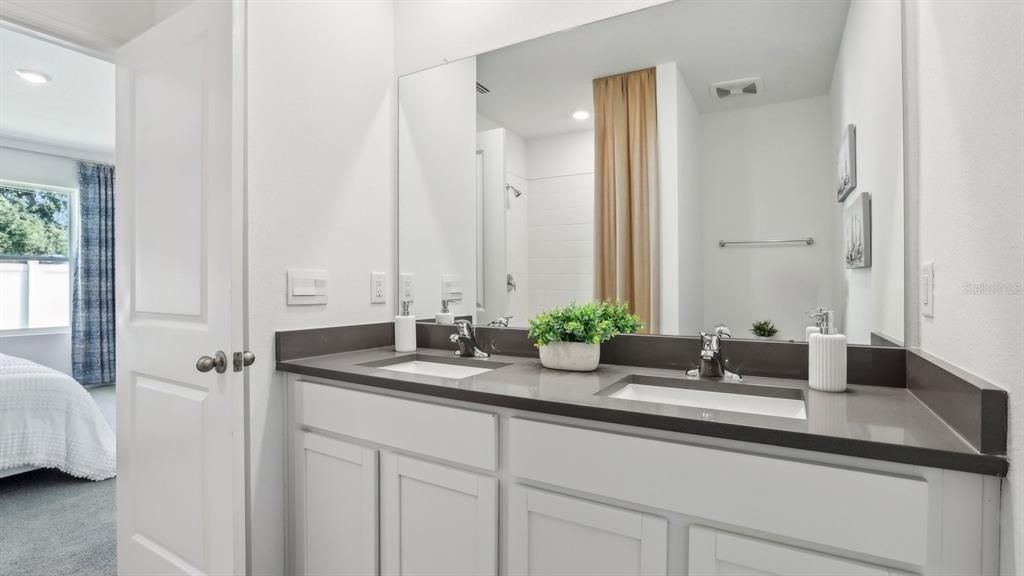 Bathroom, Dual Sink Vanities, Interior, Recessed Lighting