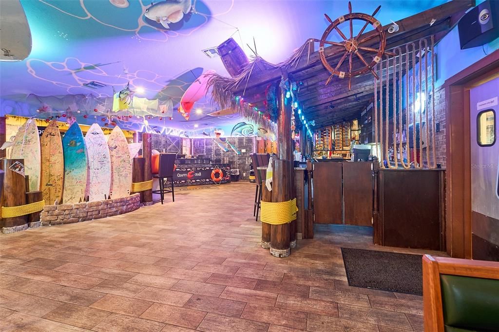 Interior, Recessed Lighting, Wood Texture Flooring