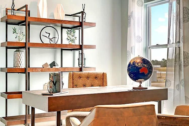 Home Office, Interior