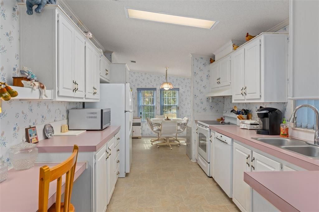 Dining room, Interior, Kitchen, Pendant Lights