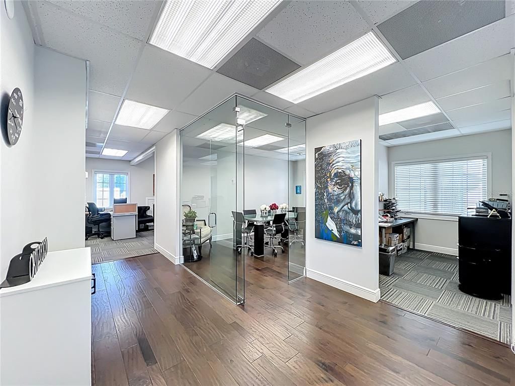 Dining room, Interior, Living room, Recessed Lighting, Wood Texture Flooring