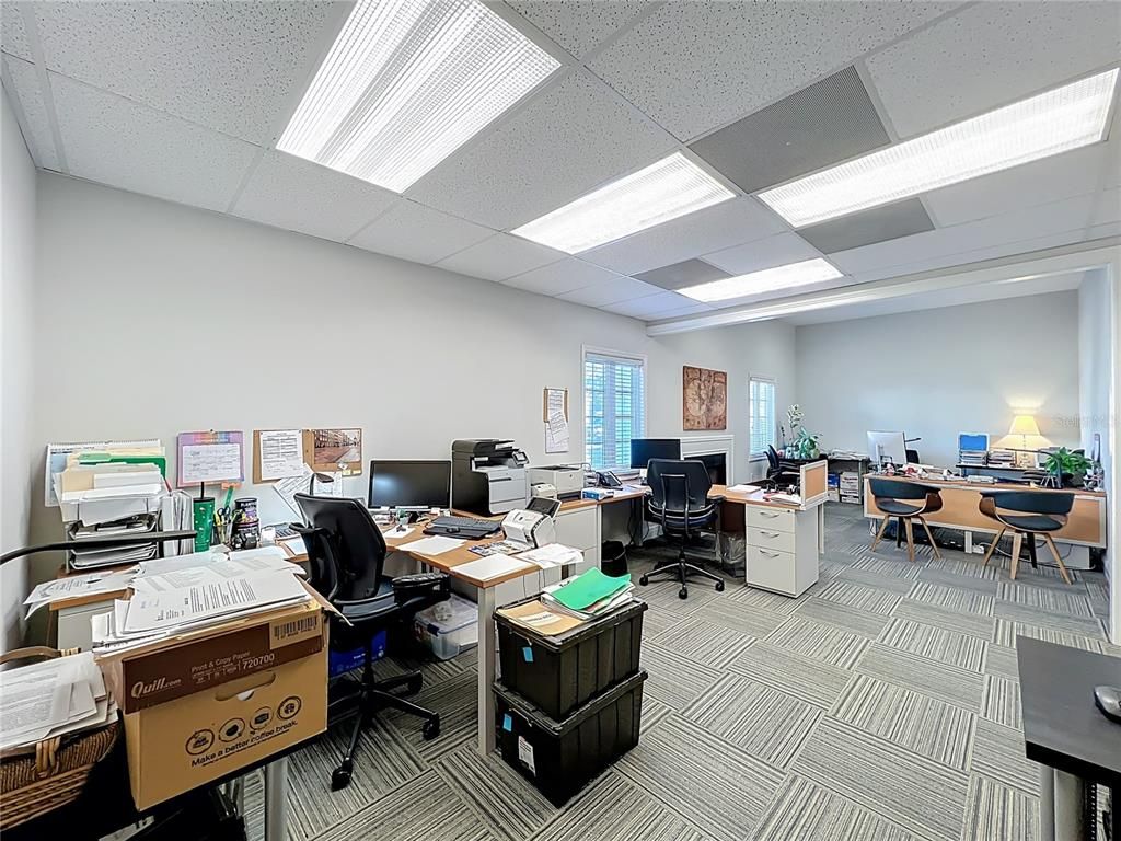 Home Office, Interior