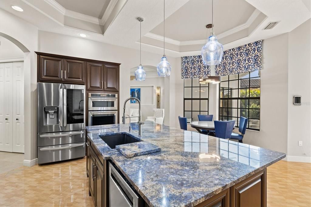 Dining room, Interior, Kitchen, Pendant Lights, Recessed Lighting, Stainless Steel Appliances