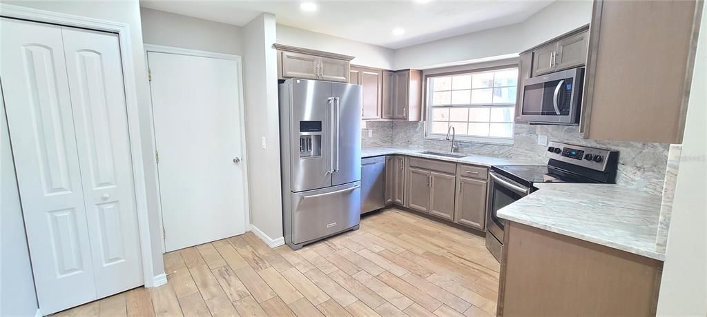 Interior, Kitchen, Recessed Lighting, Wood Texture Flooring