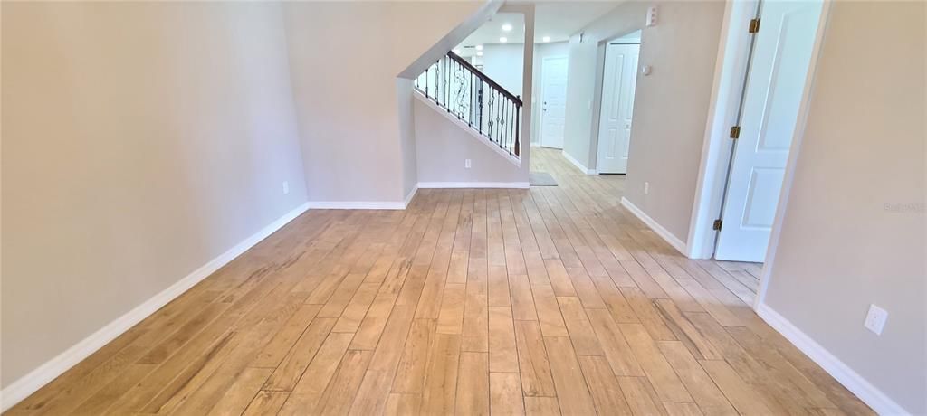 Empty room, Interior, Recessed Lighting, Wood Texture Flooring