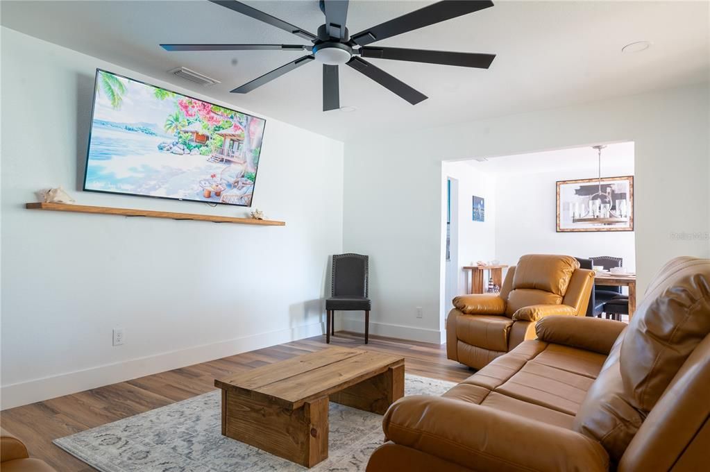 Interior, Living room, Pendant Lights, Wood Texture Flooring