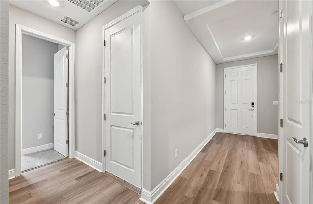 Empty room, Interior, Recessed Lighting, Wood Texture Flooring