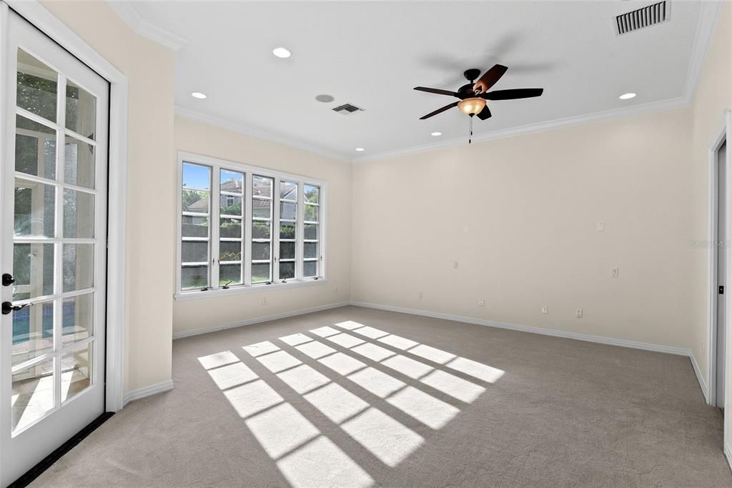 Empty room, Interior, Recessed Lighting