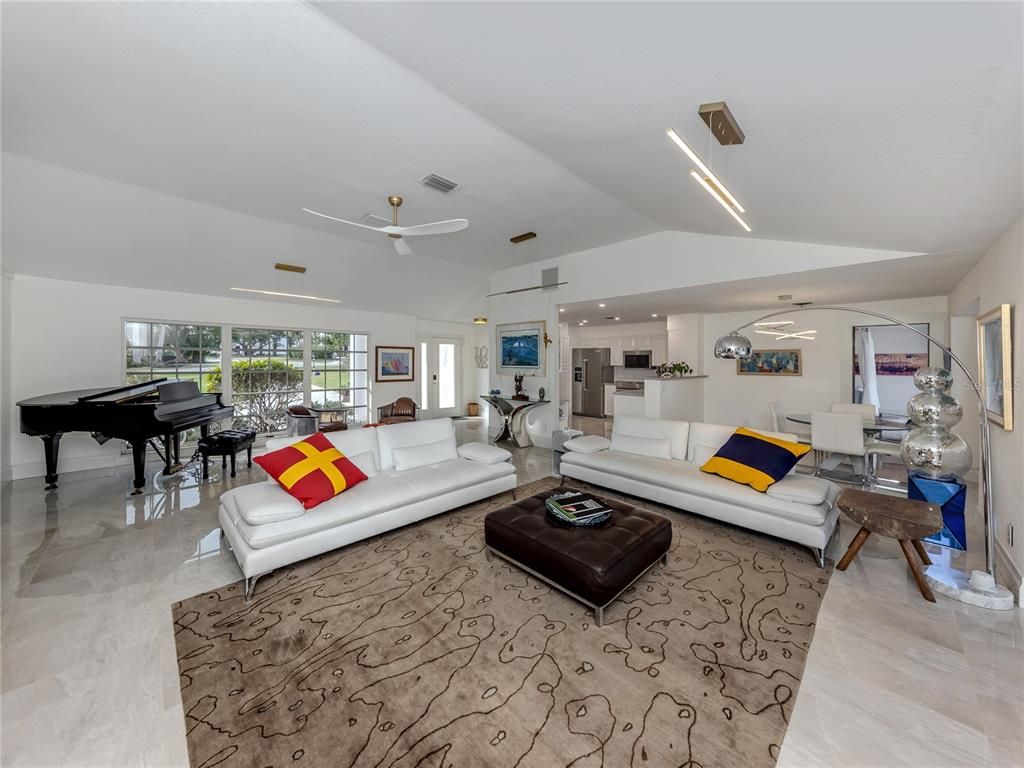 Interior, Kitchen, Living room, Pendant Lights, Piano, Recessed Lighting