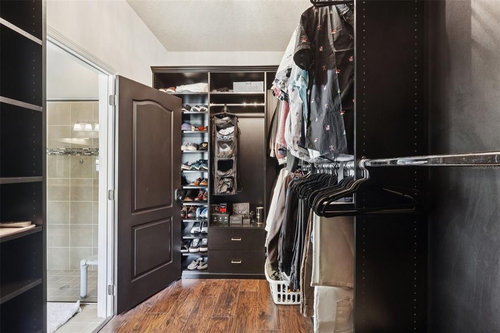 Interior, Walk-in Closets, Wood Texture Flooring