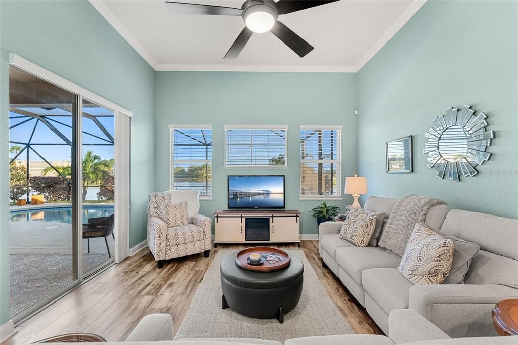 Interior, Living room, Sun Room, Wood Texture Flooring