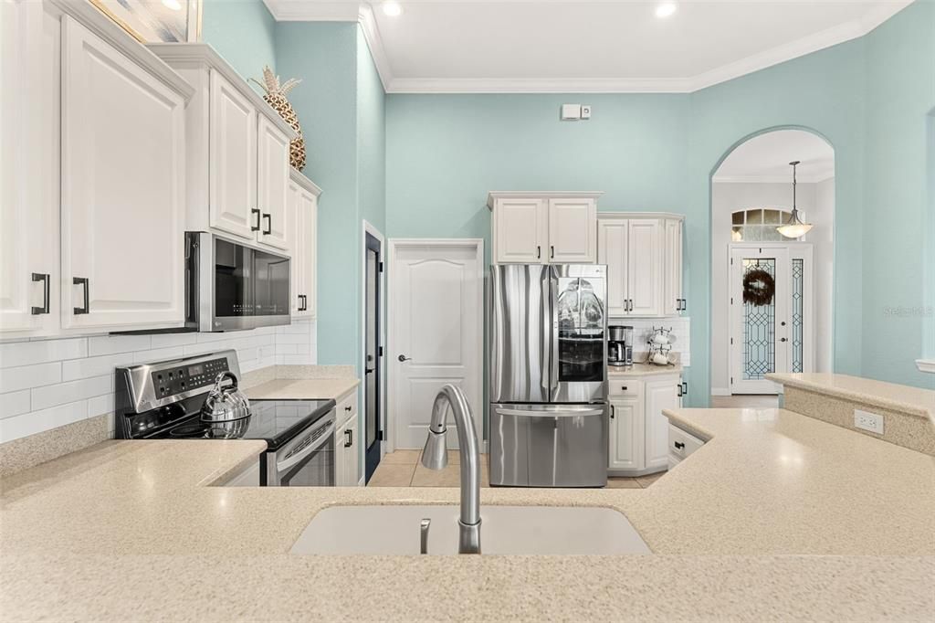 Interior, Kitchen, Pendant Lights, Recessed Lighting, Stainless Steel Appliances