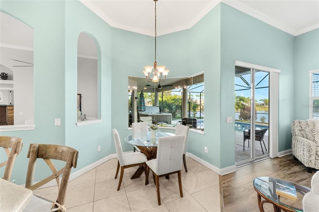 Chandelier, Dining room, Interior, Pendant Lights