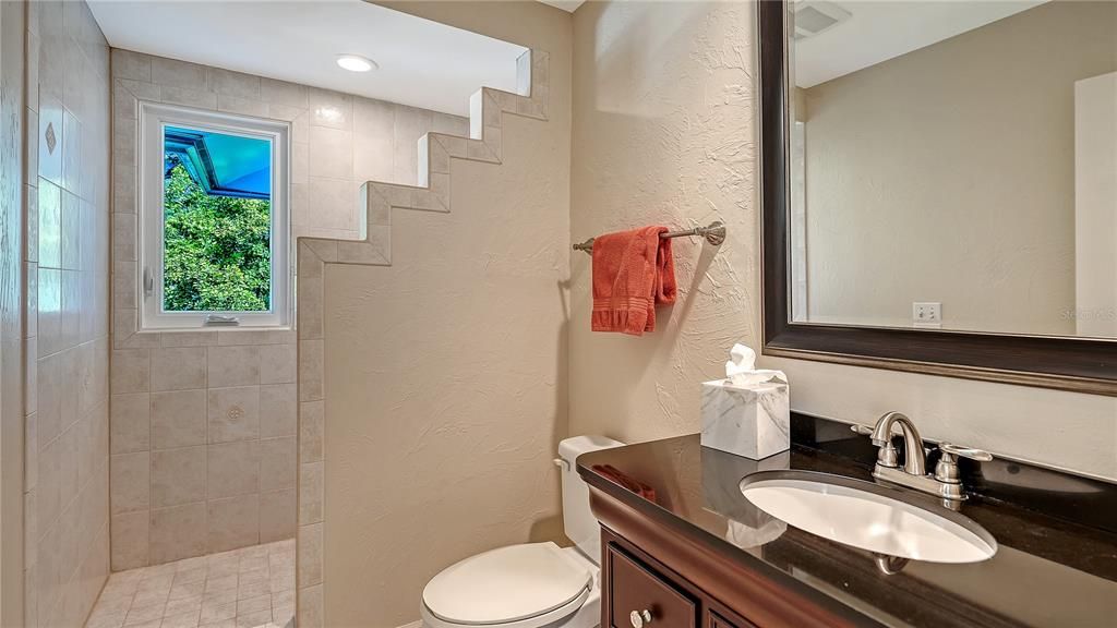 Bathroom, Interior, Recessed Lighting