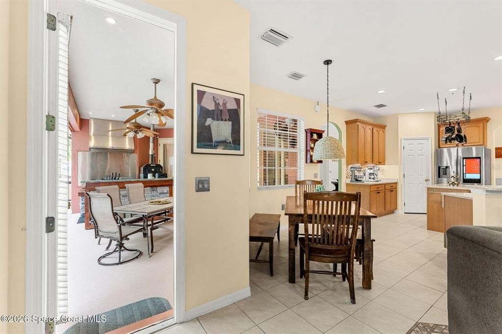 Dining room, Interior, Kitchen, Pendant Lights, Recessed Lighting, Stainless Steel Appliances