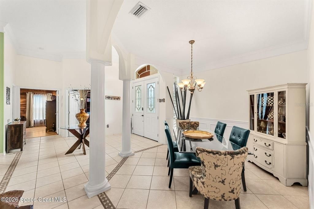 Chandelier, Dining room, Interior