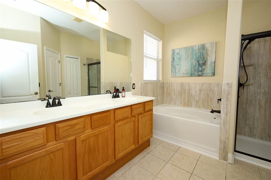 Bathroom, Dual Sink Vanities, Interior