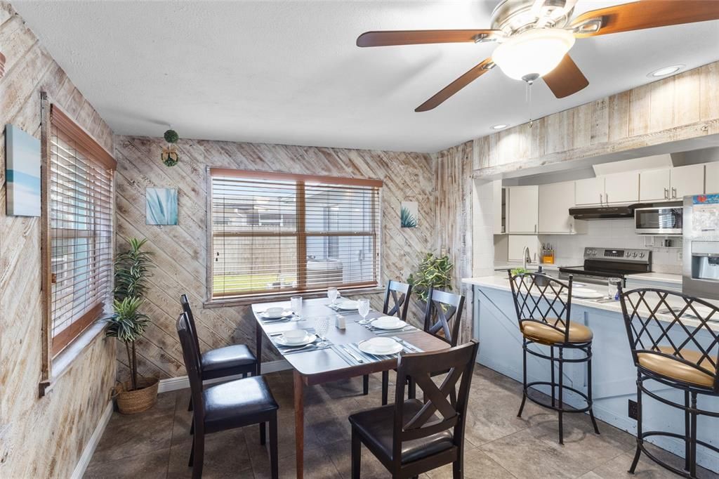 Dining room, Interior, Kitchen, Recessed Lighting, Stainless Steel Appliances