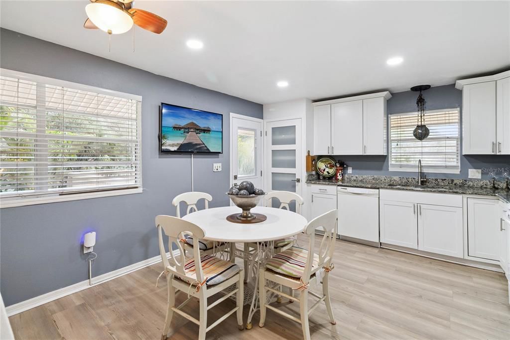 Dining room, Interior, Kitchen, Recessed Lighting, Wood Texture Flooring
