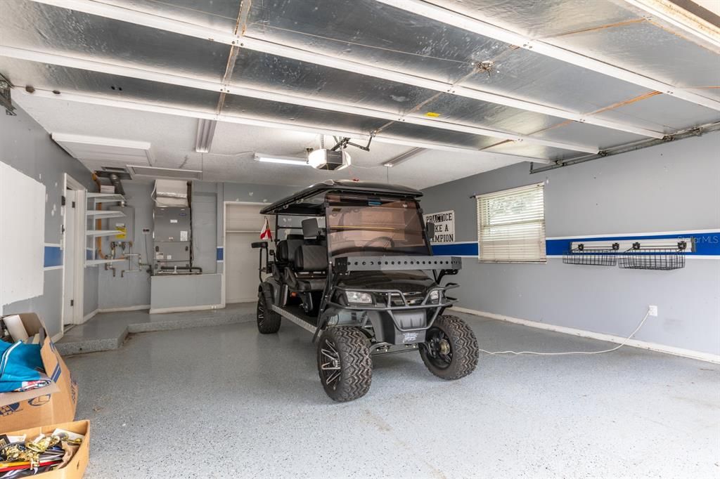 Garage, Interior