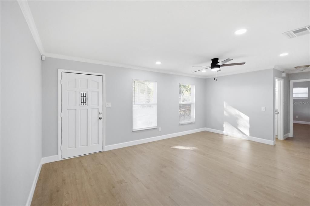 Empty room, Interior, Recessed Lighting, Wood Texture Flooring