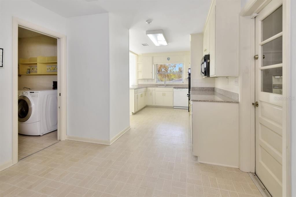 Interior, Kitchen, Washer