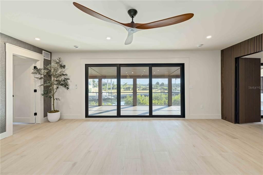 Empty room, Interior, Recessed Lighting, Wood Texture Flooring