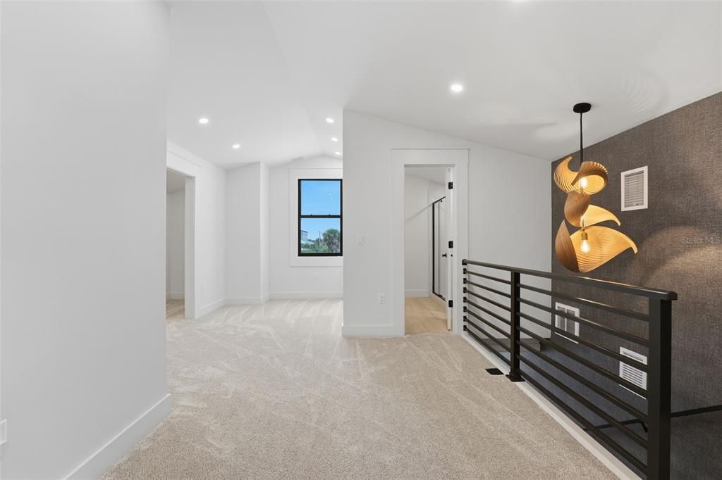 Empty room, Interior, Pendant Lights, Recessed Lighting