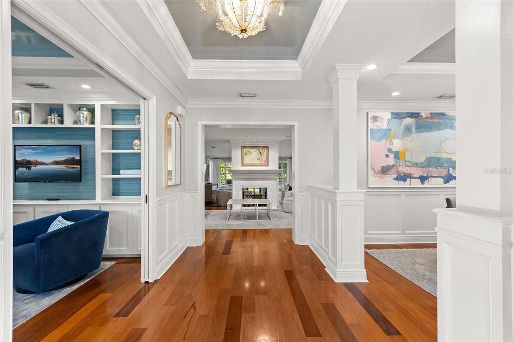 Interior, Recessed Lighting, Wood Texture Flooring