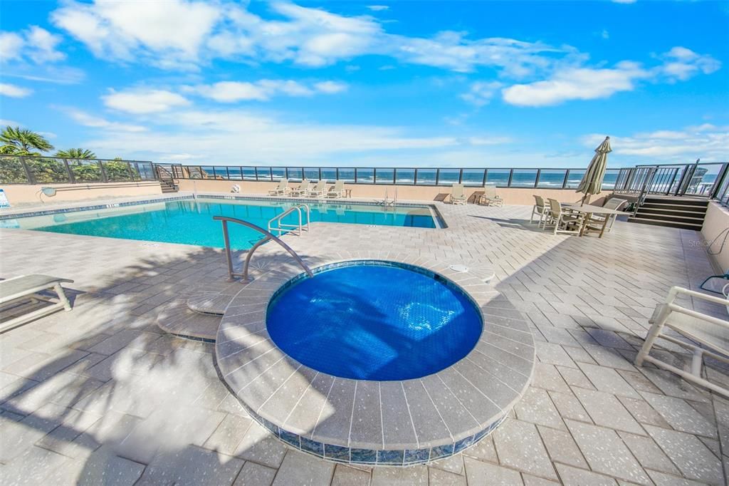 Exterior, Pool, Water