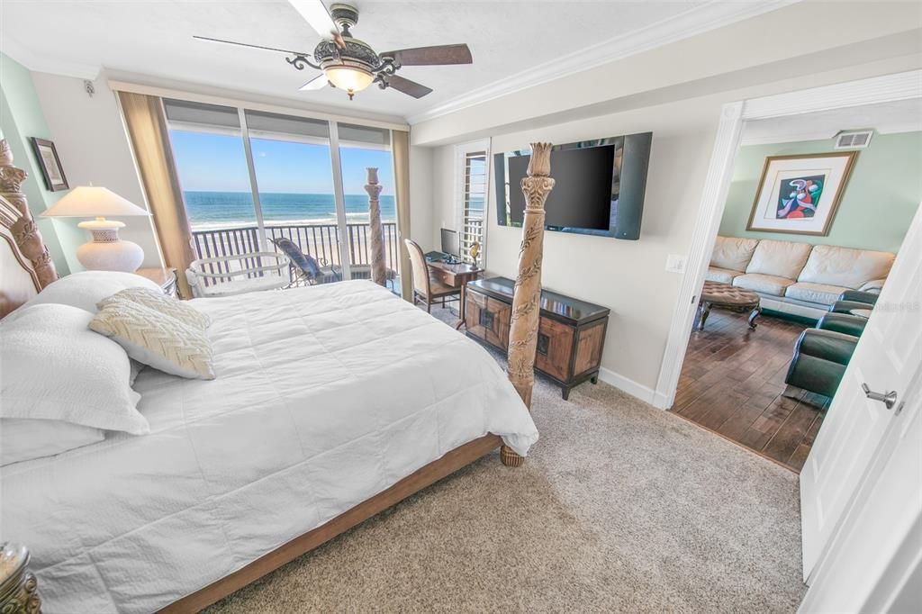 Bedroom, Interior, Water, Wood Texture Flooring