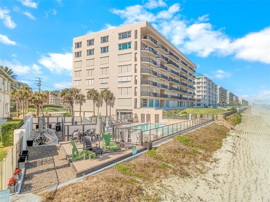 Exterior, Facade, Condo Building