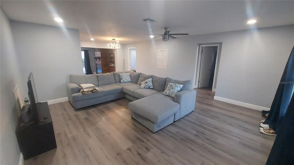 Interior, Living room, Recessed Lighting, Wood Texture Flooring