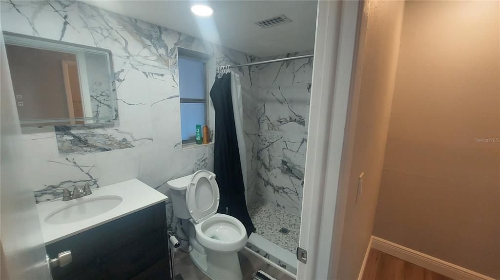 Bathroom, Interior, Marble Walls, Recessed Lighting