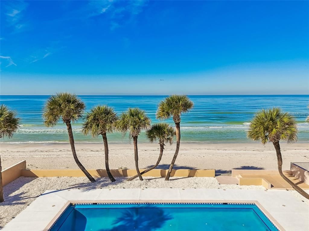 Exterior, Pool, Water