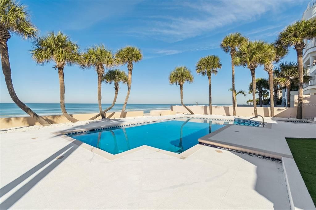 Exterior, Pool, Water