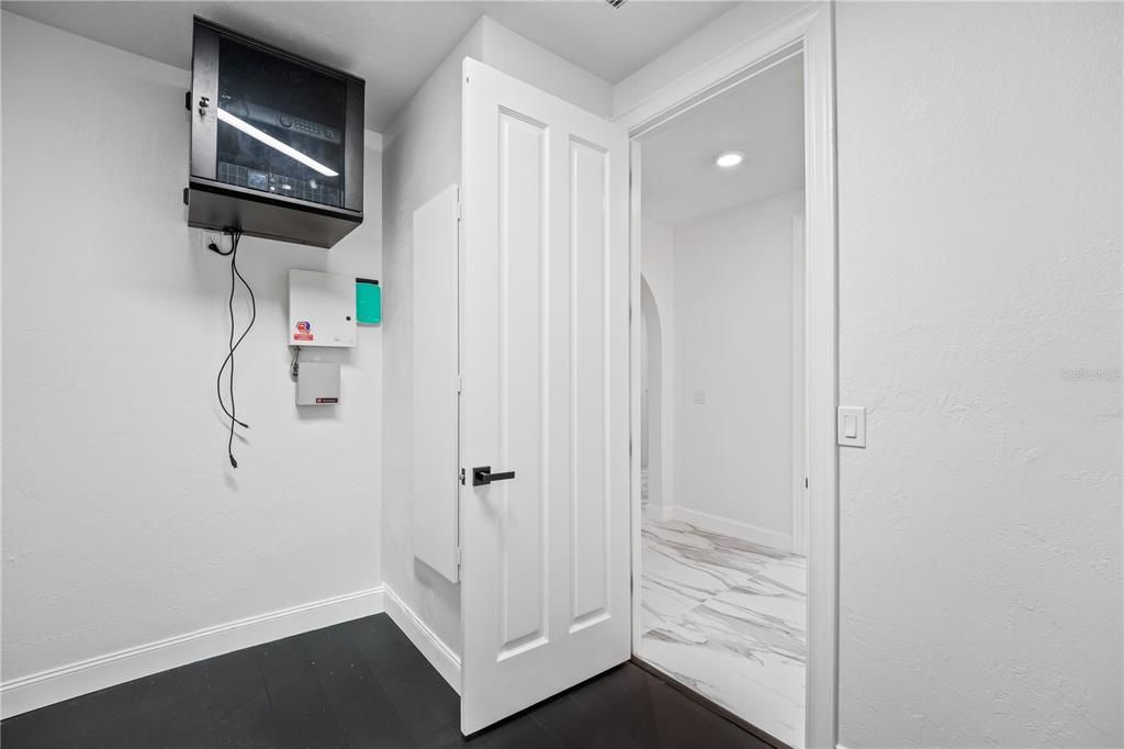 Interior, Recessed Lighting