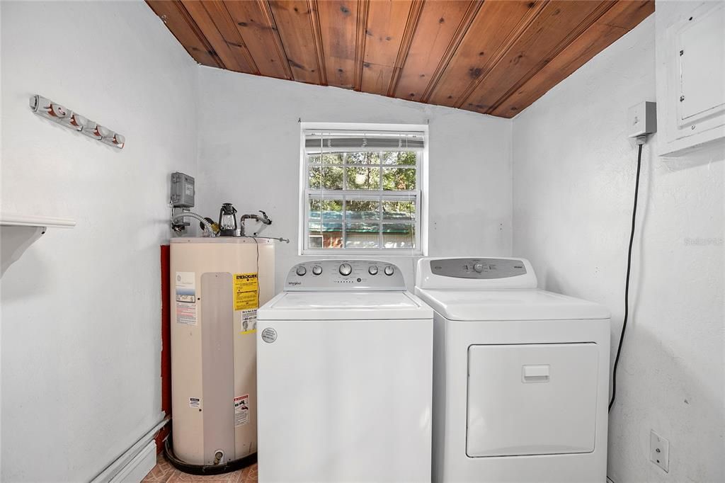 Interior, Utility Closets, Washer, Wooden Ceilings