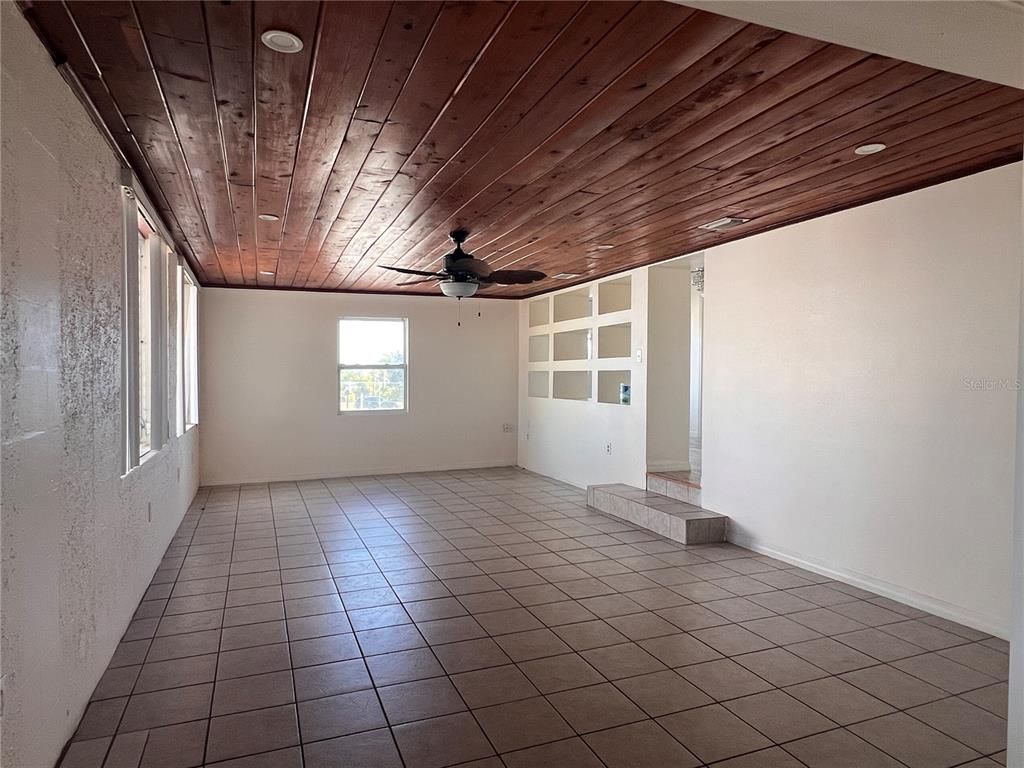 Empty room, Interior, Recessed Lighting, Wooden Ceilings