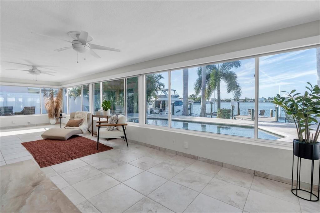 Interior, Living room, Water