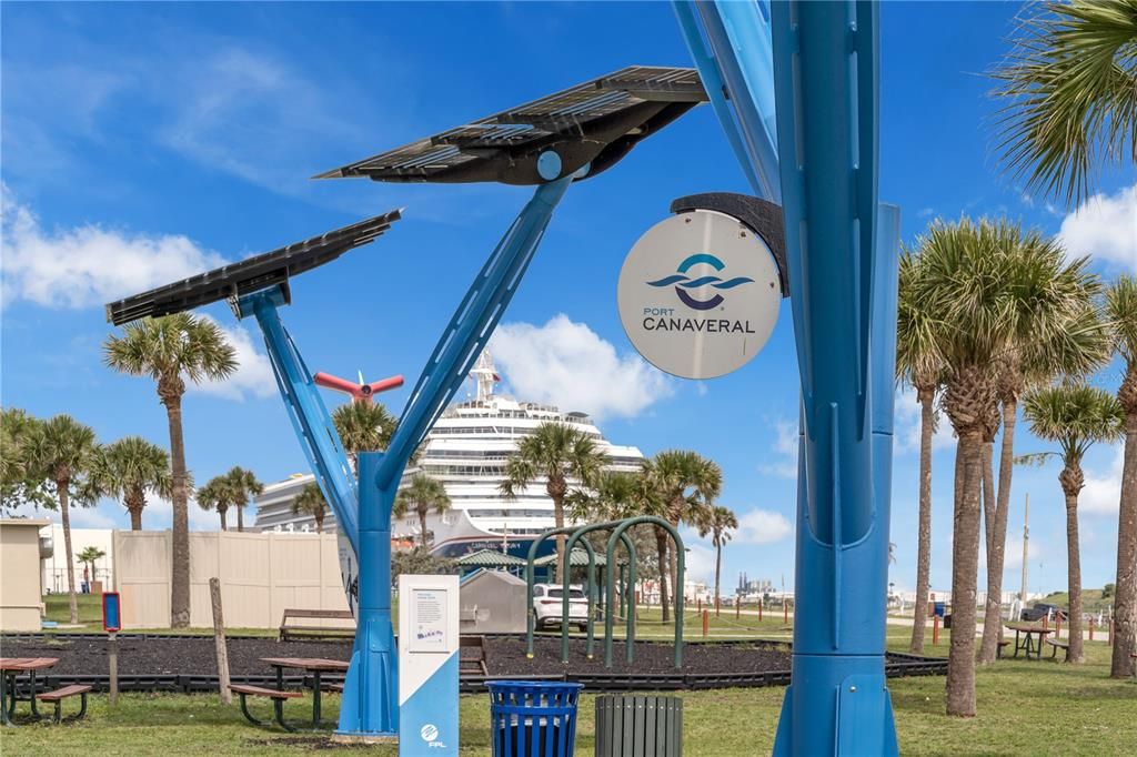 Exterior, Playground