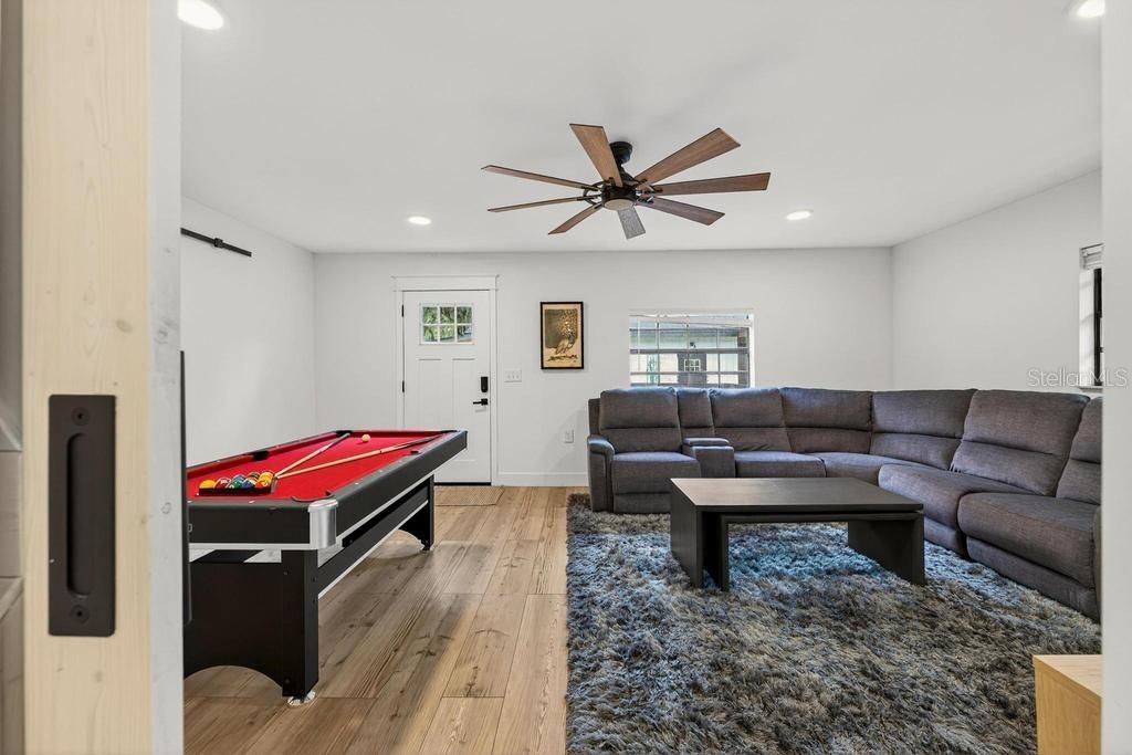 Billiard Table, Game Room, Interior, Living room, Recessed Lighting, Wood Texture Flooring
