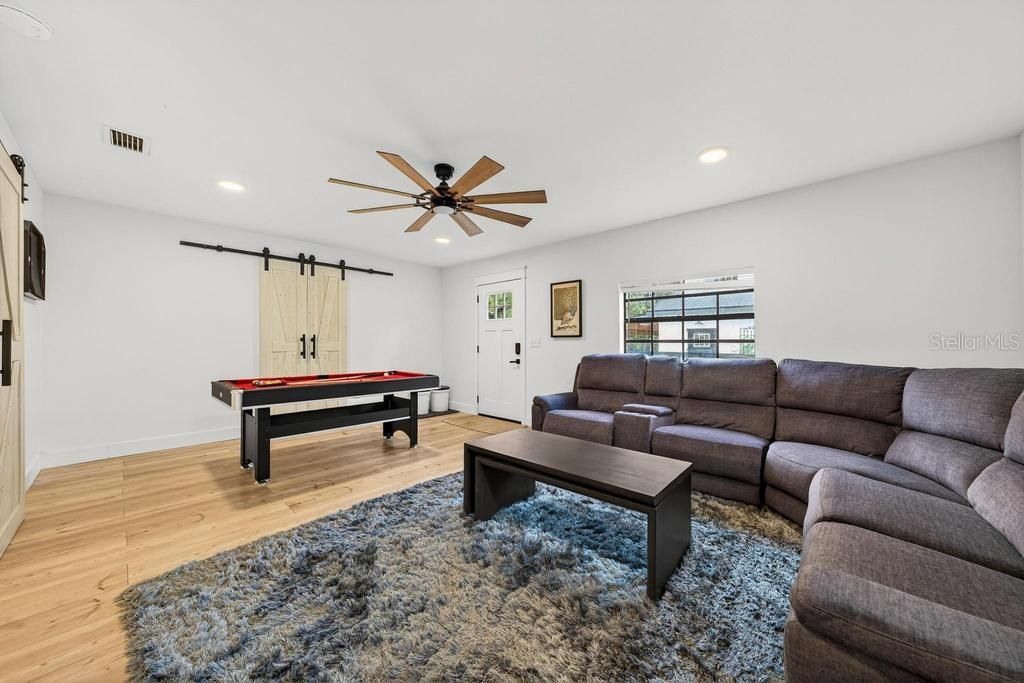 Billiard Table, Game Room, Interior, Living room, Recessed Lighting, Wood Texture Flooring