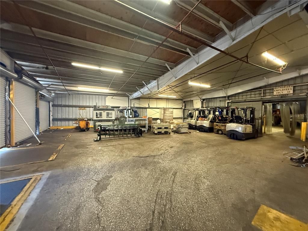 Garage, Interior, Recessed Lighting